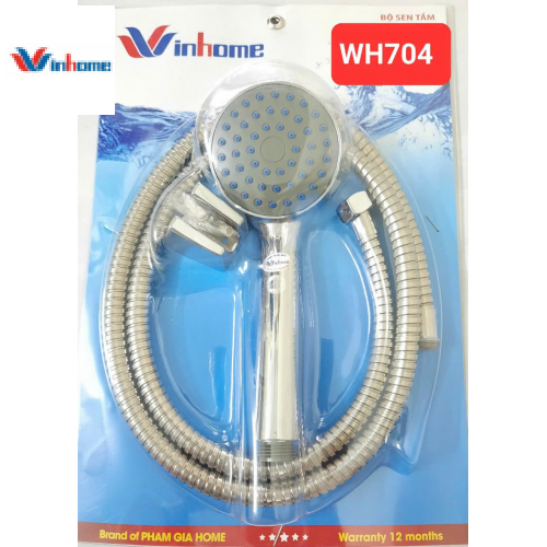 w704